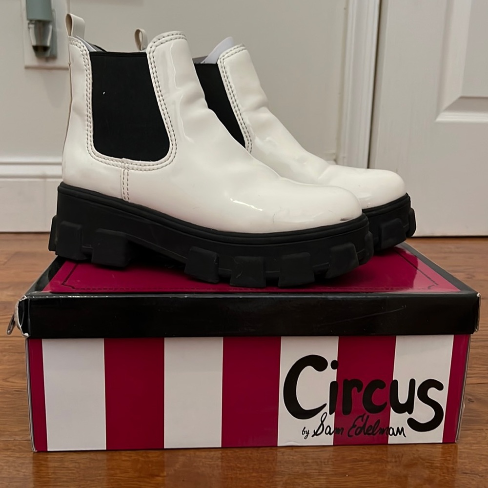Circus by Sam Edelman Darielle Lug Boot